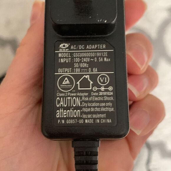 Eufy charging station robovac 11s - Picture 3 of 3